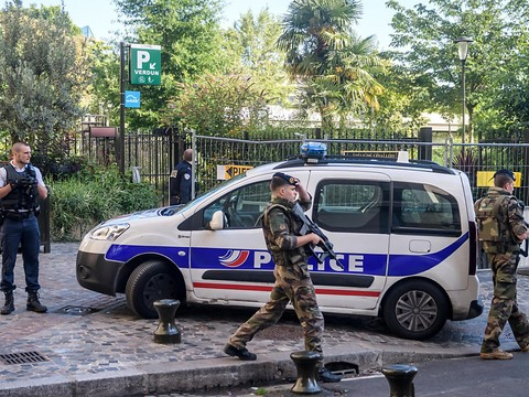 Attaque contre des militaires français: six blessés et un suspect arrêté