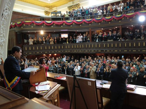 Venezuela: Maduro proclame toute puissante l'Assemblée constituante
