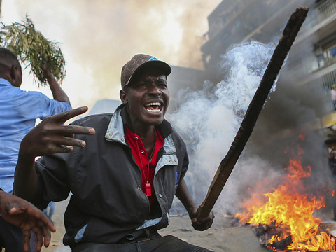 Deux personnes tuées par balles dans les violences de la nuit au Kenya