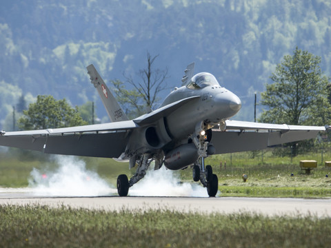 Formation plus courte pour les pilotes militaires