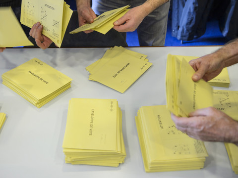 Courte majorité pour la réforme de la prévoyance vieillesse