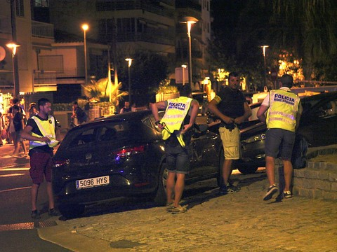 Attentats à la voiture bélier à Barcelone et Cambrils: treize morts
