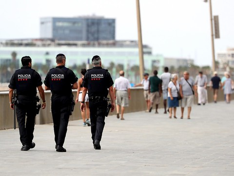 Madrid et Barcelone se contredisent sur l'enquête terroriste