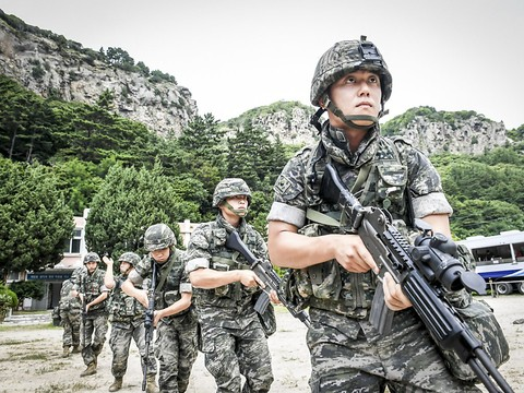 Séoul et Washington lancent leurs exercices militaires conjoints