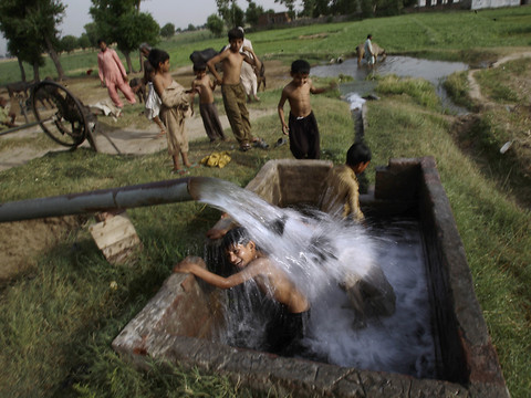Intégrer des données socio-culturelles pour mieux protéger les eaux