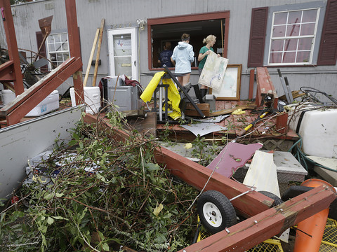 Destruction et inondations 