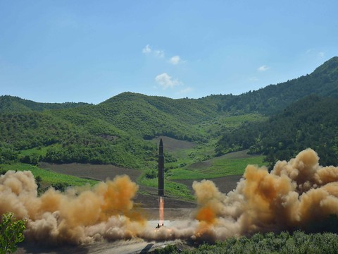 La Corée du Nord tire un missile au-dessus du Japon