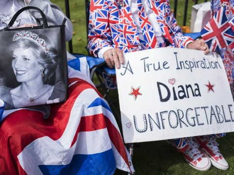 Vingt ans après la mort de Diana, l'émotion reste vive