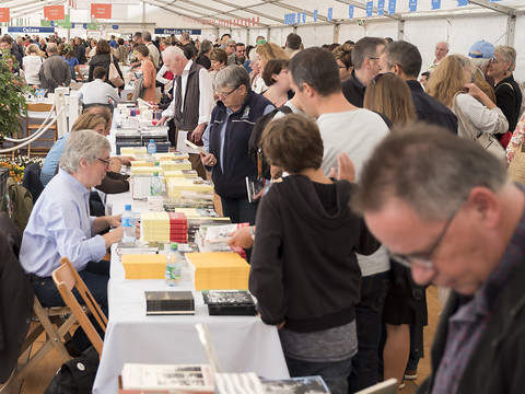 Morges (VD): la foule au Livre sur les Quais, nouvelle formule