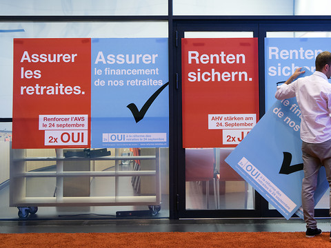 Des jeunesses de parti défendent la réforme des retraites
