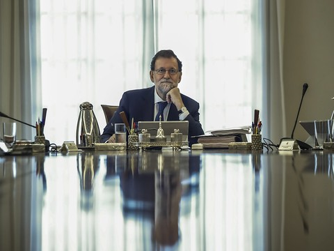 Rajoy contre la loi sur le référendum catalan