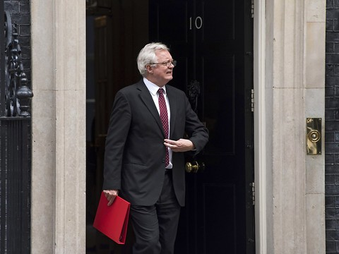 Londres examine le projet de loi d'abrogation du droit européen