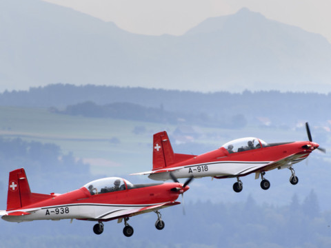 Un PC-7 de l'armée suisse disparaît des radars