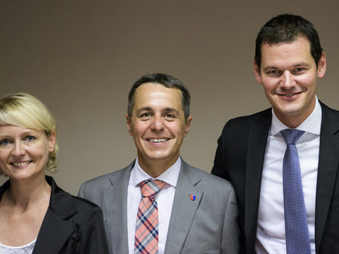 L'UDC, le PDC et le PLR passent les candidats du PLR sur le gril