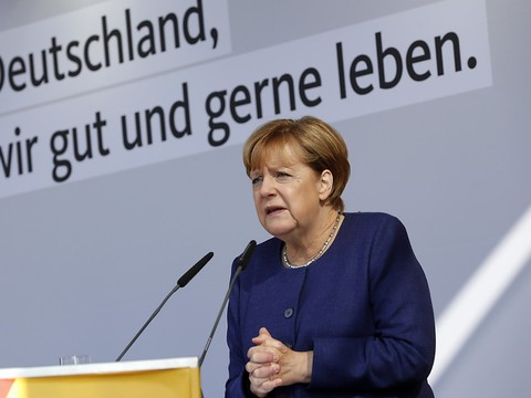 La CDU d'Angela Merkel dans un fauteuil à une semaine du scrutin