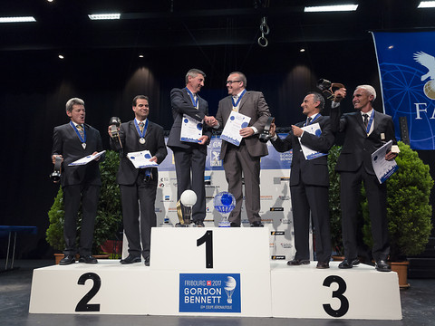 Les vainqueurs de la Gordon Bennett ont reçu leur prix