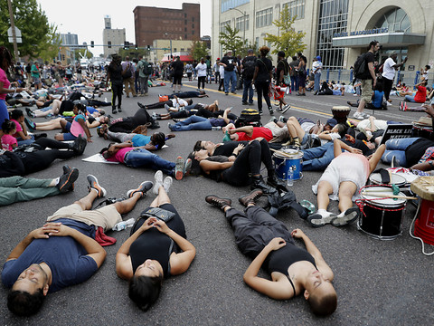 La tension monte à St-Louis, dans le Missouri