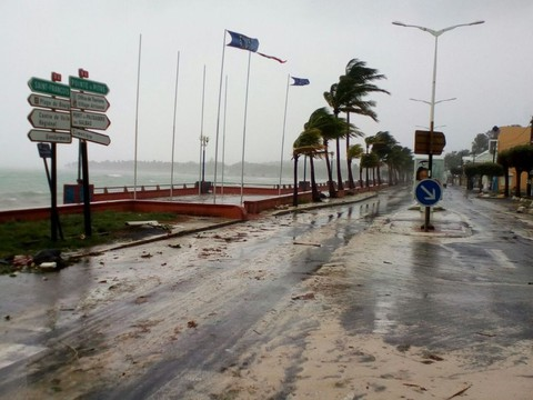 Maria fait un mort et deux disparus en Guadeloupe