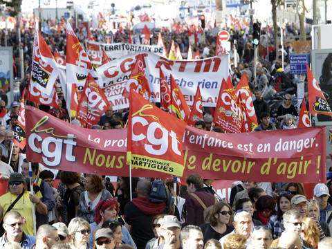 Réforme du code du travail en France: les opposants redescendent dans la rue