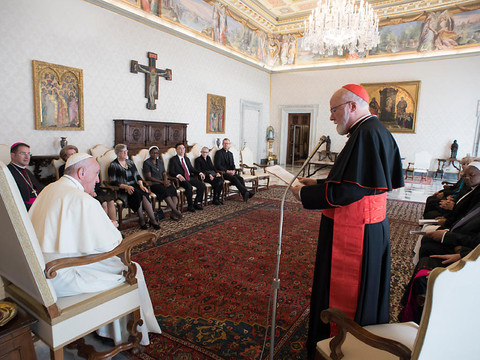 Le pape admet les manquements de l'Eglise