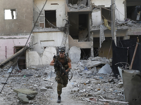 Un plan humanitaire post-conflit est prêt pour Raqqa