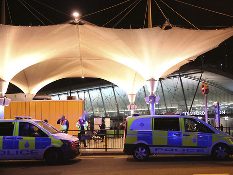 Six personnes blessées dans une attaque à l'acide à Londres