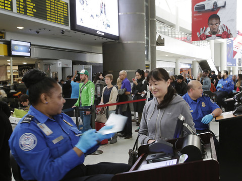 Nouveau décret sur l'immigration: Pyongyang et Caracas sanctionnés