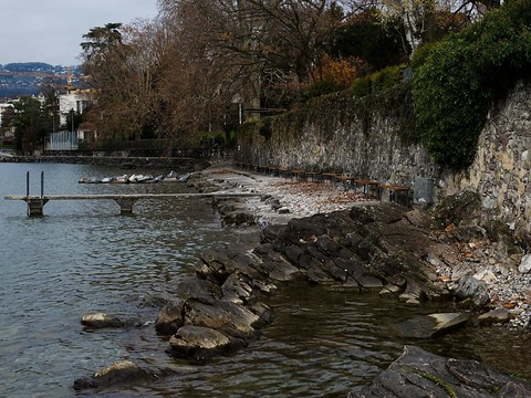 Rives Publiques recourt pour un meilleur accès aux rives du Léman