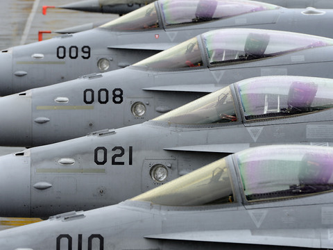 L'utilisation des F/A-18 sera prolongée jusqu'en 2030