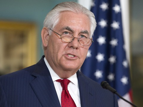 Sous pression, Tillerson dément tout désaccord avec Trump
