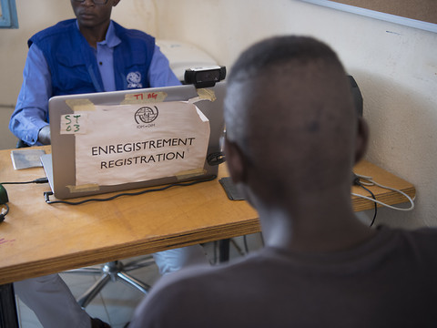 De retour du désert ou de Libye, des migrants témoignent à Agadez
