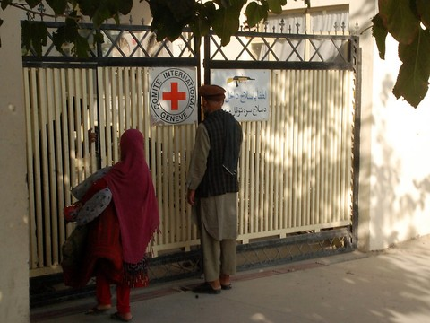 Trois fois visé, le CICR réduit ses activités en Afghanistan
