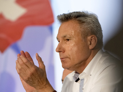 Adrian Amstutz quitte la présidence du groupe parlementaire UDC