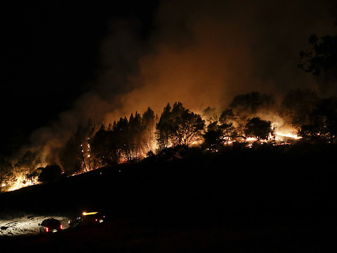 Le bilan des feux en Californie grimpe à 33 morts