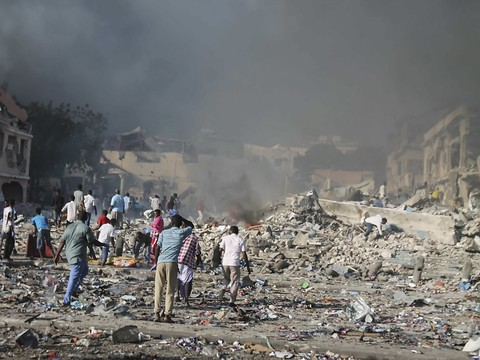 La Somalie frappée par le pire attentat de son histoire