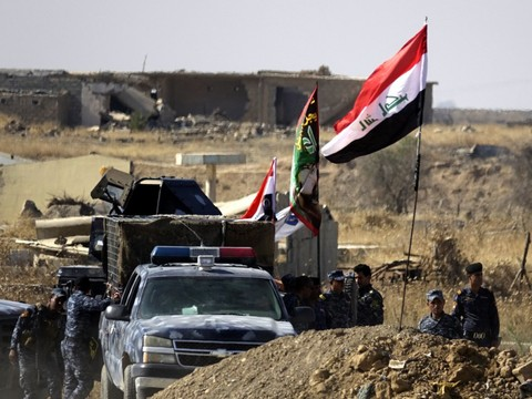 Les troupes irakiennes s'avancent vers Kirkouk, tenu par les Kurdes