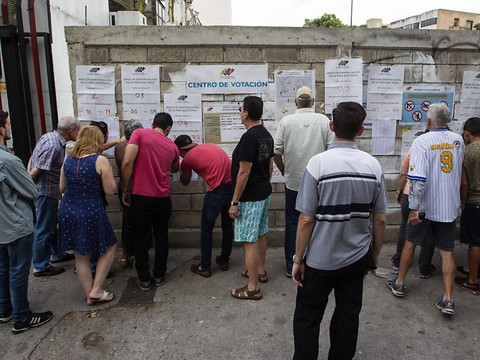 Le parti au pouvoir au Venezuela remporte les élections régionales