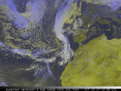 Une tempête post-tropicale tue trois personnes en Irlande