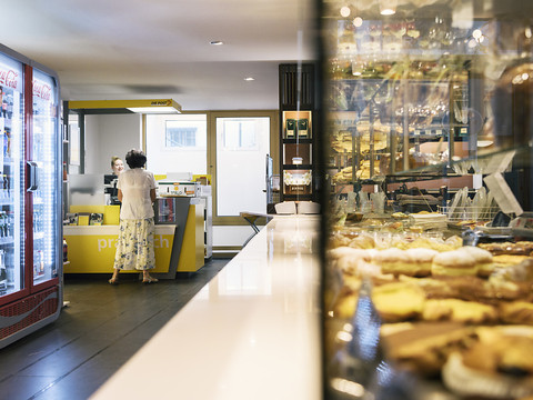 Poste: une commission augmente la pression sur le gouvernement