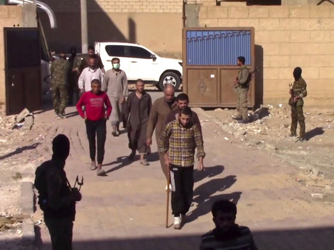 400 djihadistes de l'EI se sont rendus en un mois (coalition)