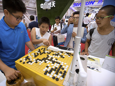 Nouveau succès au jeu de go pour l'intelligence artificielle