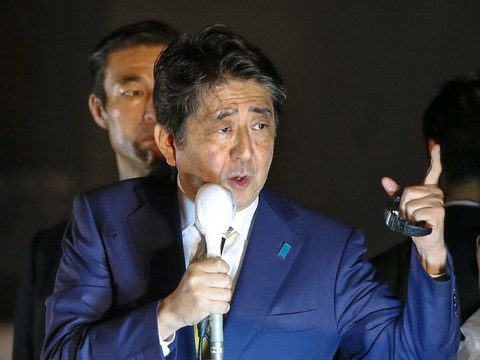 Législatives japonaises: nouveau mandat en vue pour Abe