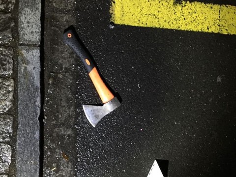 Un jeune homme attaque à la hache huit personnes à Flums (SG)