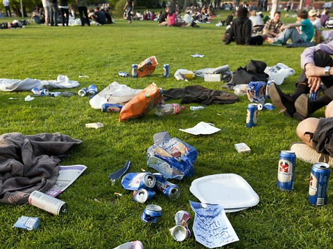 En l'absence de loi fédérale, villes et cantons fixent les amendes
