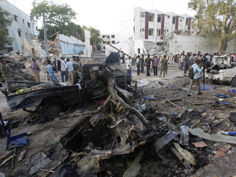 Attaque d'un hôtel de Mogadiscio: 25 morts et fin du siège