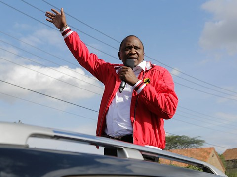 Uhuru Kenyatta remporte la présidentielle kenyane avec plus de 98% des voix