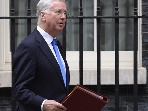 Harcèlement sexuel: un ministre britannique dément des accusations, un autre démissionne