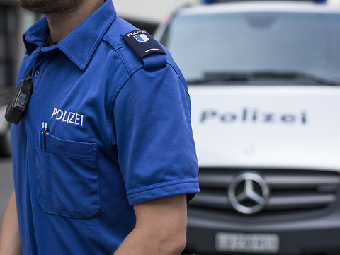 Un homme meurt poignardé dans un bar à Lucerne