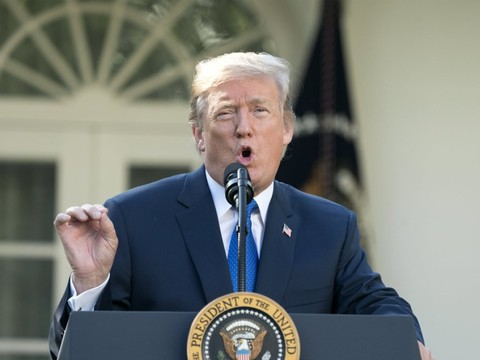 Le président américain Donald Trump entame sa grande tournée en Asie