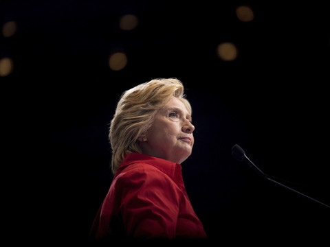 Hillary Clinton de nouveau accusée d'avoir 